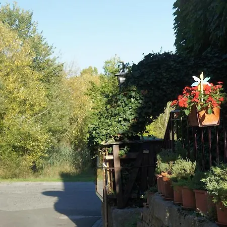 Wunderschoene Ferienwohnung In Winterhausen Mit Kueche, Bad Und Piano Exterior photo