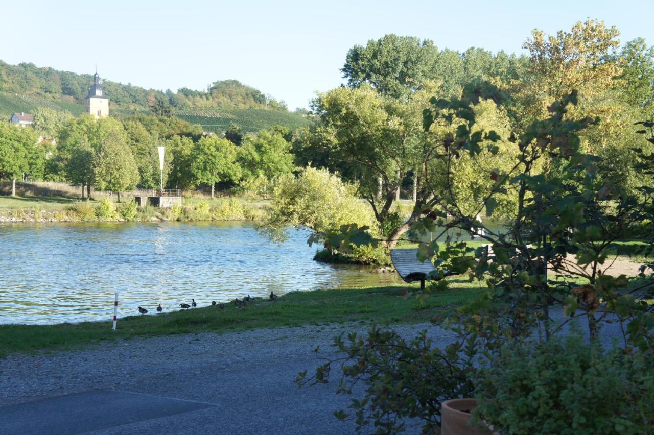 Wunderschoene In Mit Kueche, Bad Und Piano Apartment *