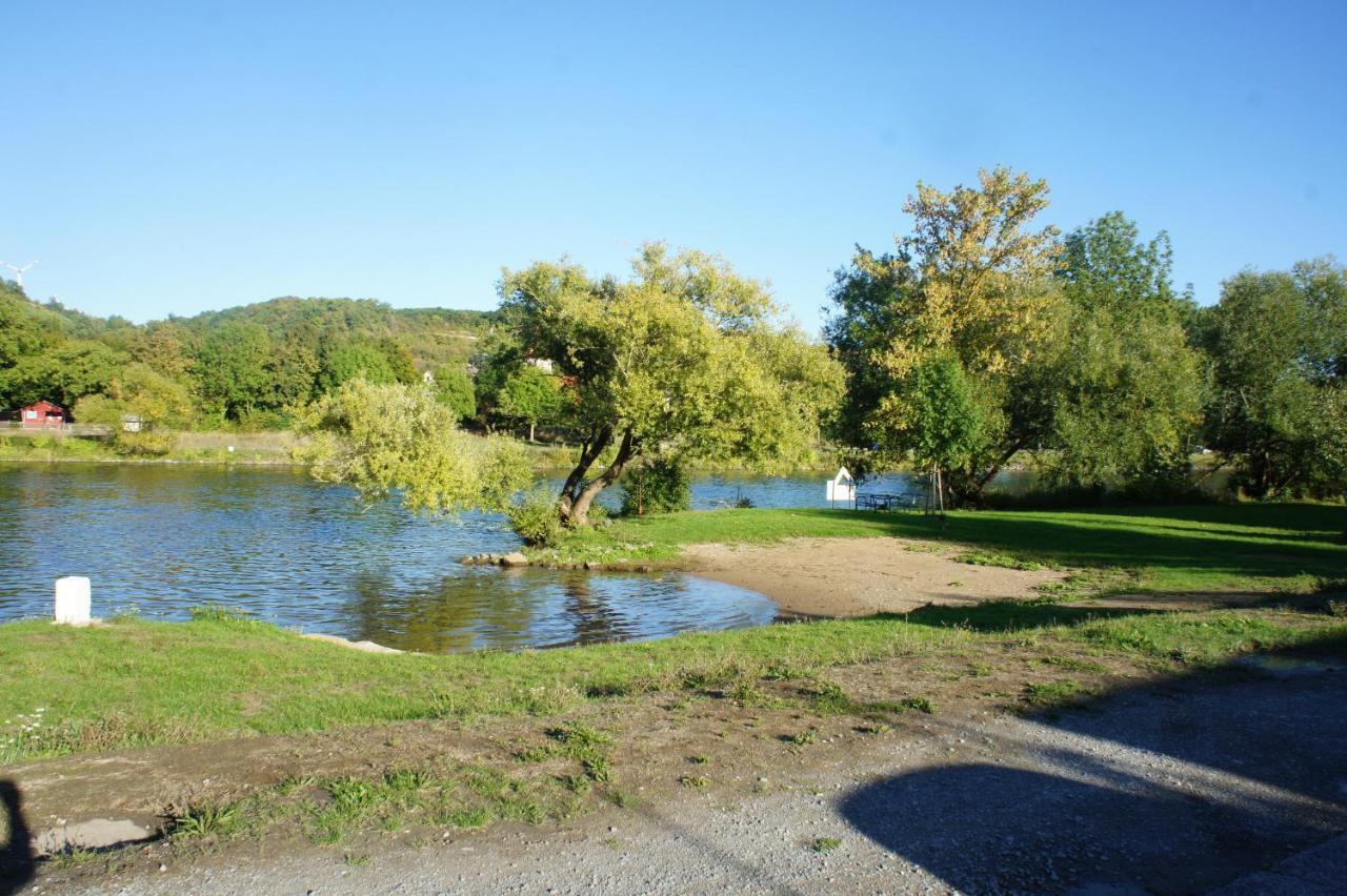 Wunderschoene In Mit Kueche, Bad Und Piano Apartment Winterhausen